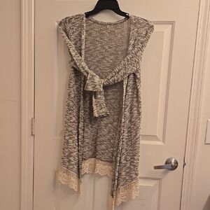 Women's Gray and Cream Sweater